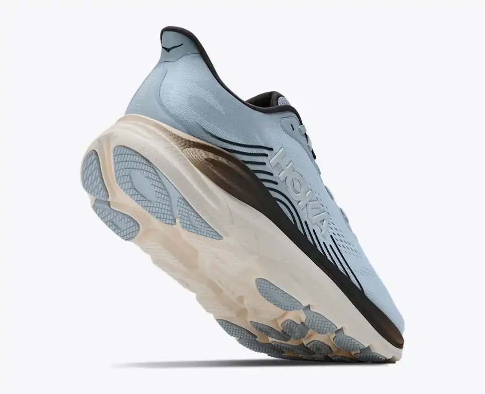HOKA Clifton 11